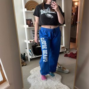 Comfiest oversized Duke Sweatpants